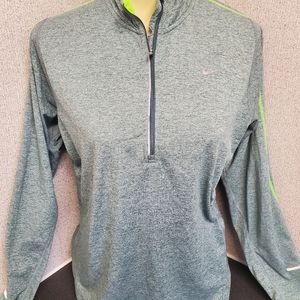 Nike Dri Fit Pullover